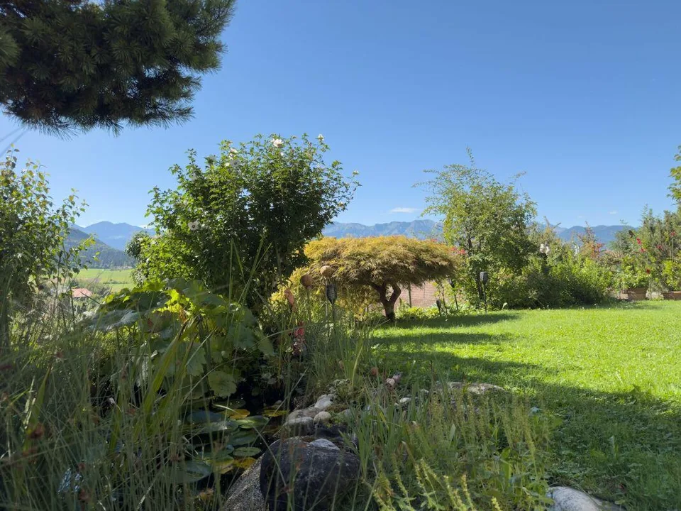 Ideally located between Thun and Bern - approximately 15 minutes to Thun, approximately 25 minutes to Bern. – photo 21 of 30