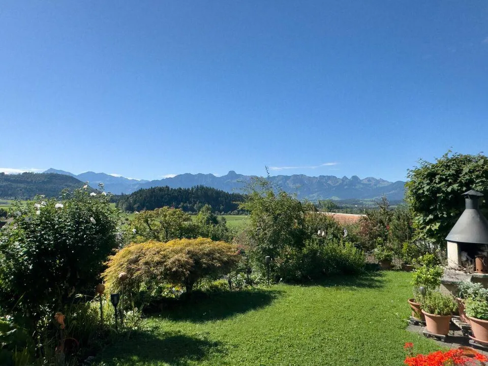 Ideally located between Thun and Bern - approximately 15 minutes to Thun, approximately 25 minutes to Bern. – photo 20 of 30