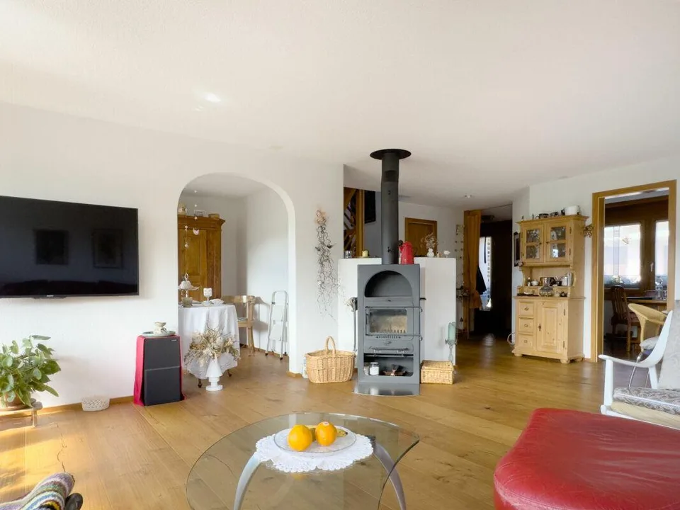 Ideally located between Thun and Bern - approximately 15 minutes to Thun, approximately 25 minutes to Bern. – photo 8 of 30