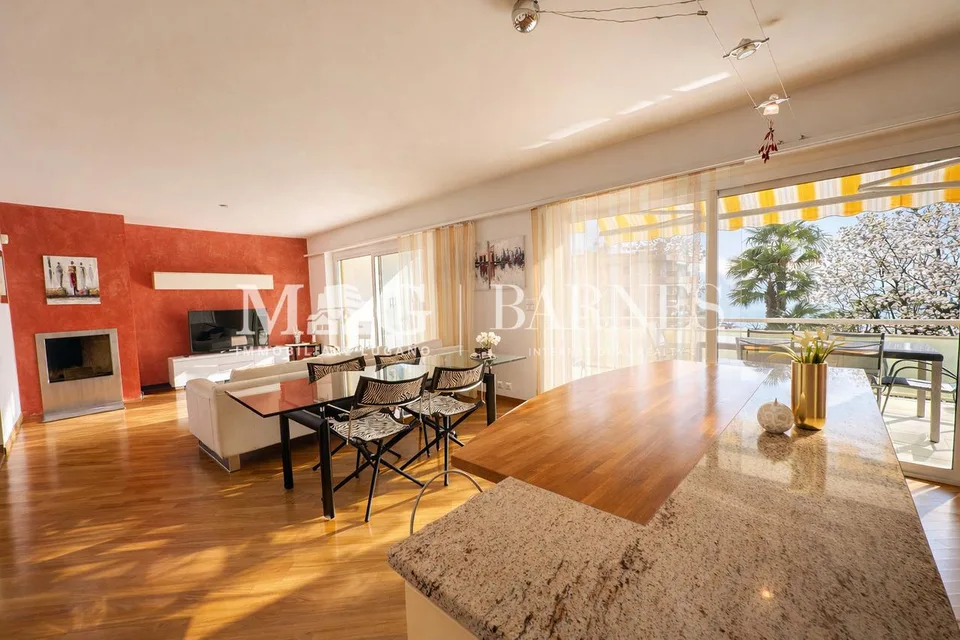 Lugano, Castagnola: Appartamento 4 locali con vista lago e box privato