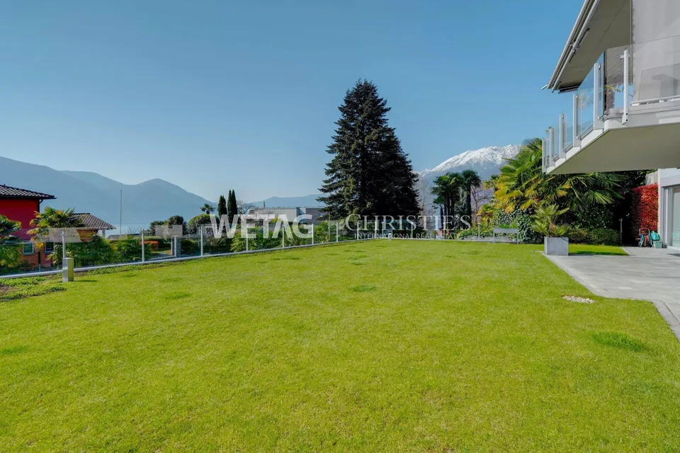 Luxusduplexwohnung mit privatem Garten & atemberaubender Aussicht zum Verkauf in Ascona – Foto 12 von 13