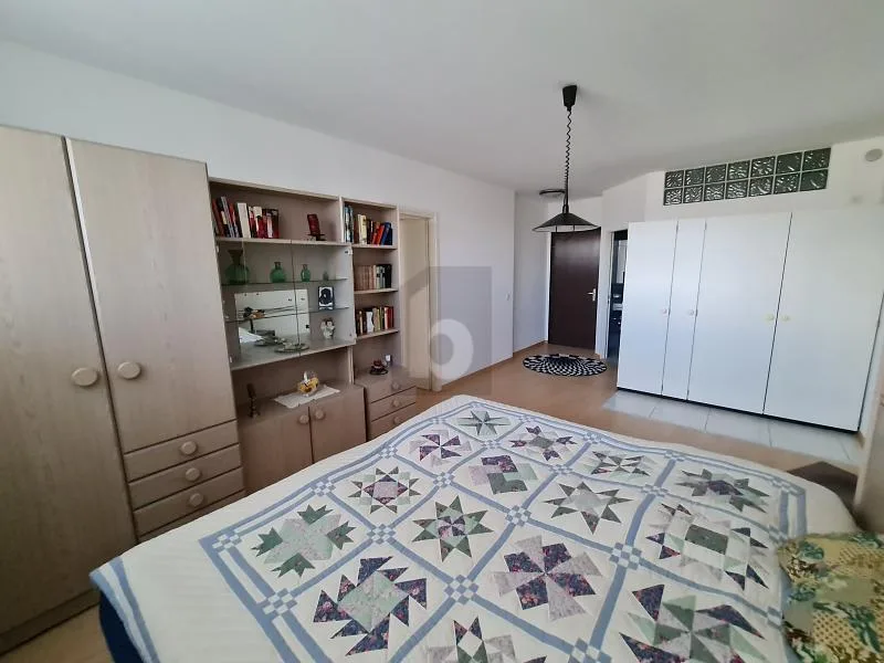 SUPER PRIX!!AVEC UNE VUE PANORAMIQUE MERVEILLEUSE