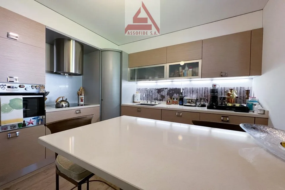 Maisonettewohnung mit offener Sicht / Appart. duplex con vista aperta