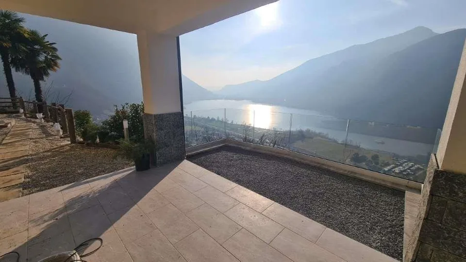 ROVIO: VILLA 6.5 Zimmer PANORAMISCH RENOVIERTE