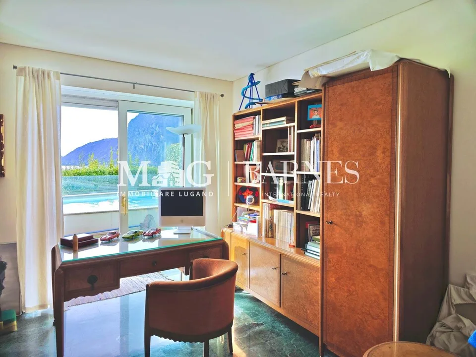 Lugano, Castagnola: Appartamento vista lago con piscina e giardino – Foto 15 von 16