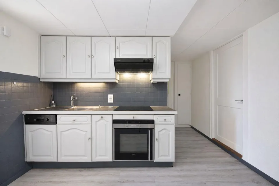 Orbe - Einzigartige Immobilie mit zwei Wohnungen und großem Potenzial – Foto 6 von 24
