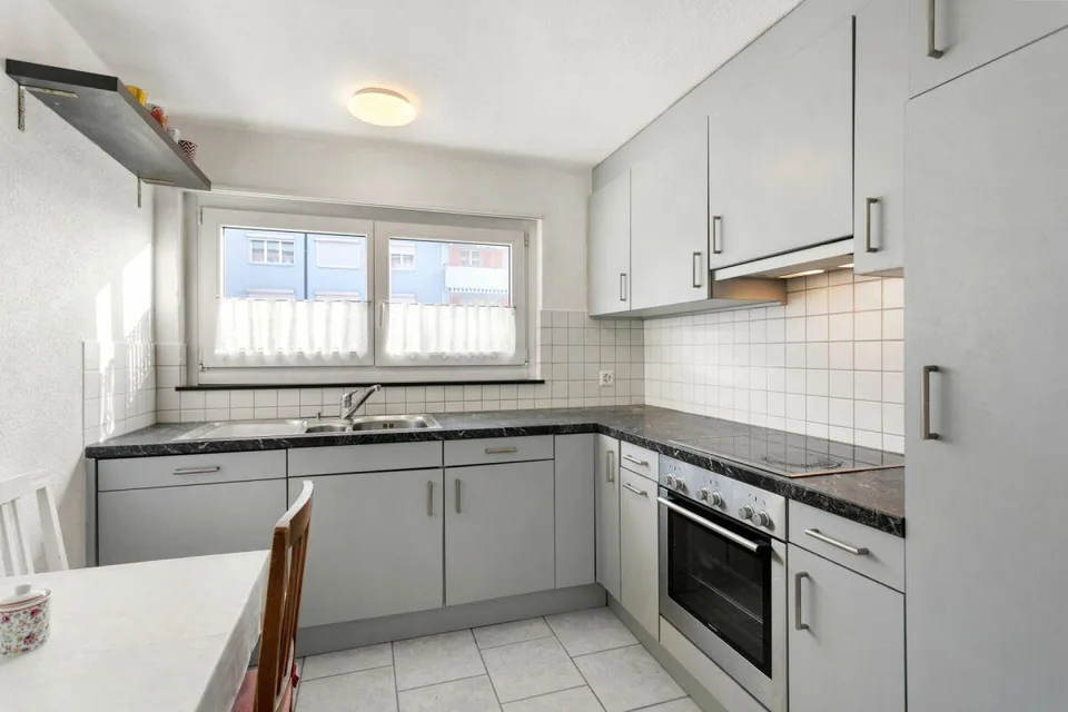 Appartamento di 4 locali con balcone & parcheggio esterno a Salmsach – foto 10 di 19