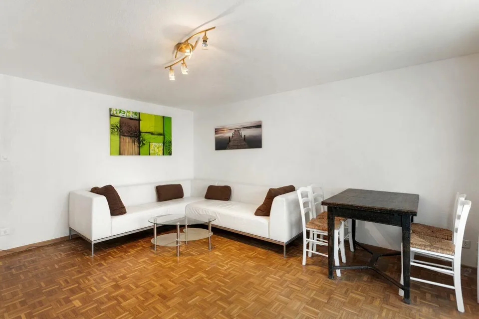 Appartamento di 4 locali con balcone & parcheggio esterno a Salmsach – foto 6 di 19