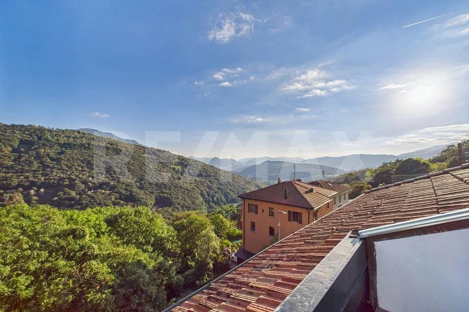 Casa ticinese con vista aperta
