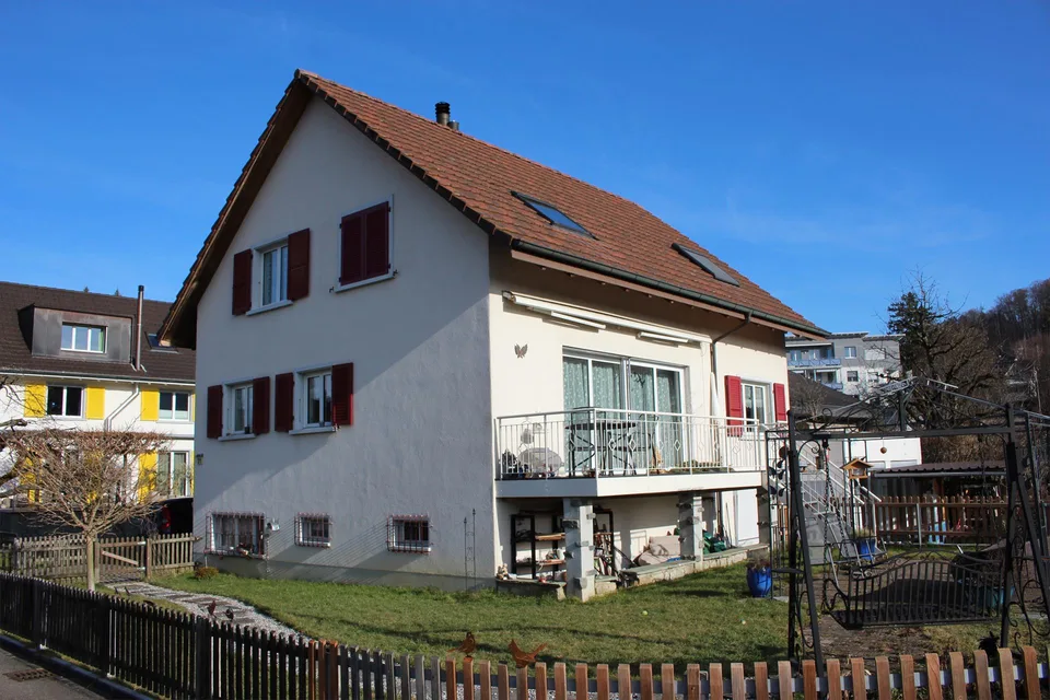 Charmant maison de famille de 7,5 pièces dans un quartier calme de Bubendorf