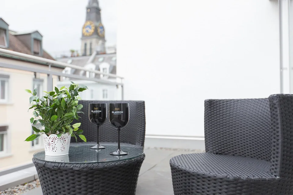 Möbliertes 2-Zimmer-Apartment mit Terrasse in der Innenstadt Zürich