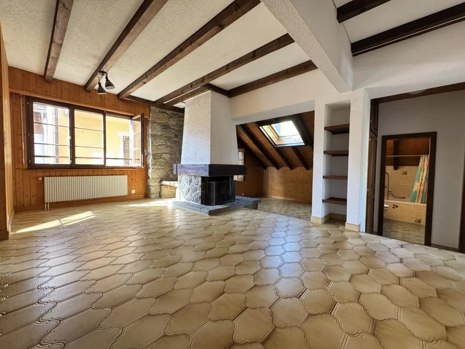 Beautiful 4-room apartment with character