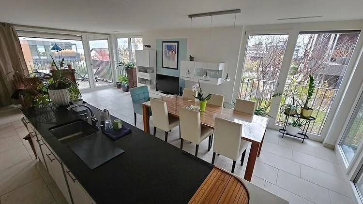 4½ ZI-WOHNUNG IN HORGEN (ZH), MÖBLIERT