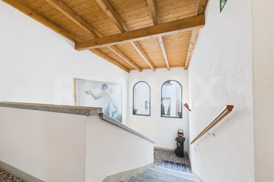 Elegante maisonette arredata di 1½ locali con vista sul lago a Morcote – foto 12 di 18