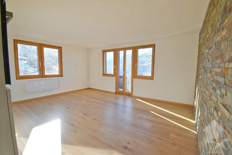 Magnifique appartement de 3.5 pièces complètement rénové en 2026