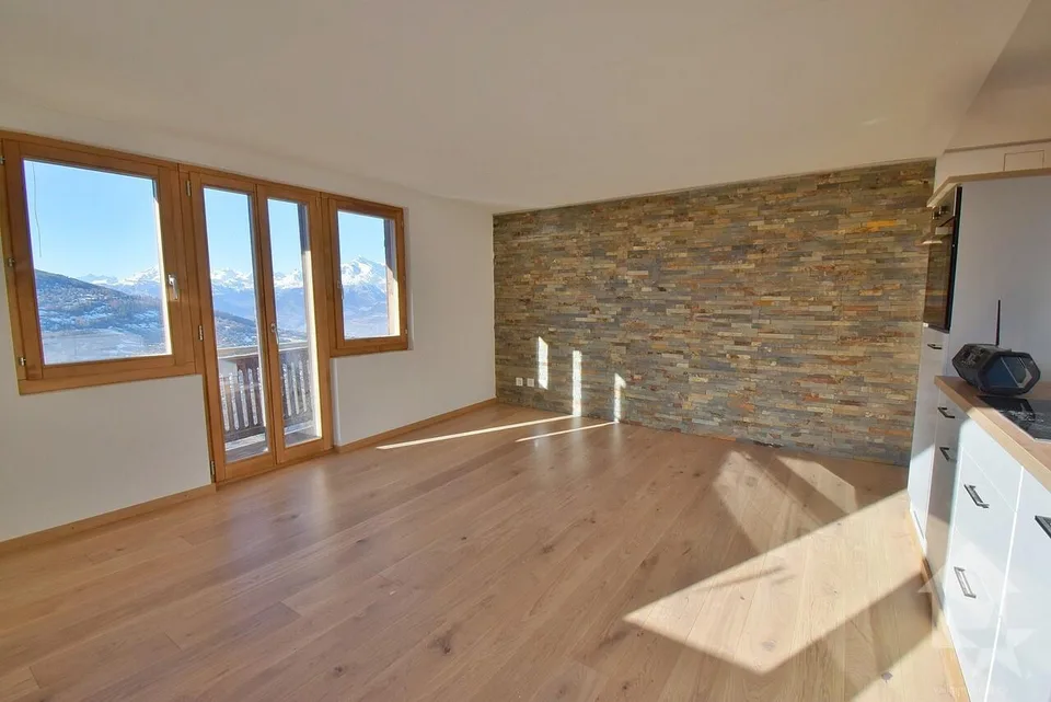 Magnifique appartement de 3.5 pièces complètement rénové en 2026