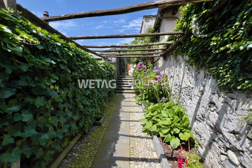 Lago Maggiore: Villa storica impressionante in vendita a Golino – foto 12 di 13