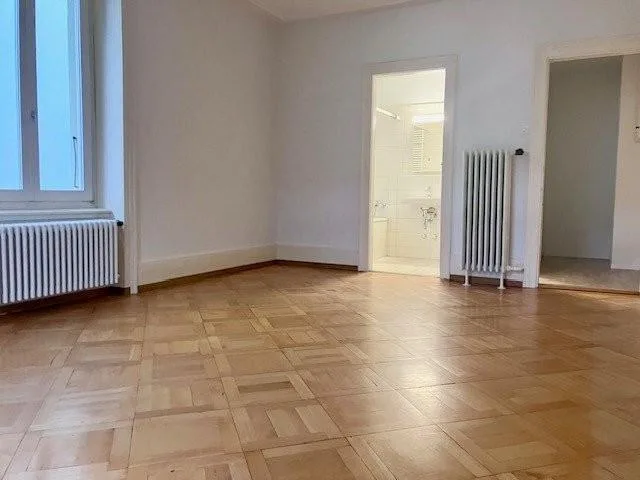 Deine neue WG? Grosszügige 6-Zimmerwohnung im Zentrum zu vermieten