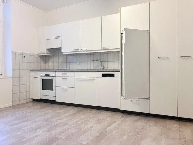 Deine neue WG? Grosszügige 6-Zimmerwohnung im Zentrum zu vermieten