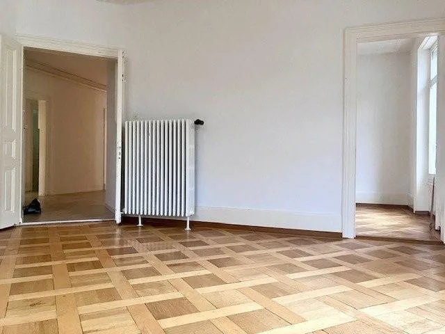 Deine neue WG? Grosszügige 6-Zimmerwohnung im Zentrum zu vermieten
