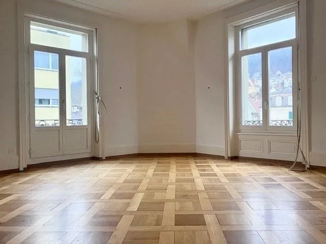 Deine neue WG? Grosszügige 6-Zimmerwohnung im Zentrum zu vermieten
