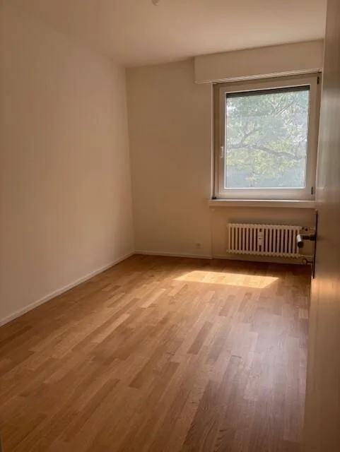 Renovated apartment in ideal location