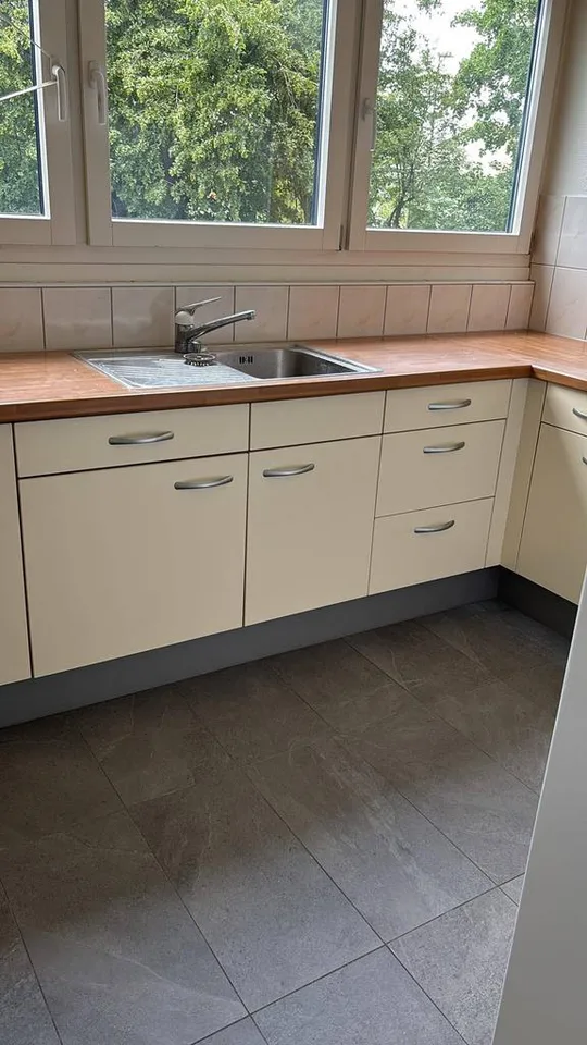 Renovated apartment in ideal location