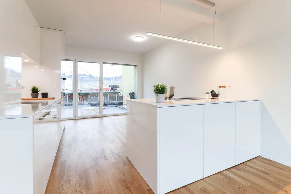 Attraktive Attika-Wohnung im wunderschönen Lindendorf 1