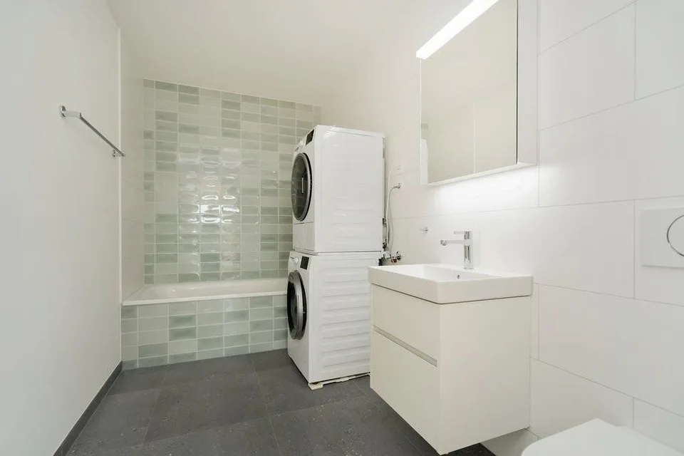 Exklusive 2.5-Zimmer-Attikawohnung mit Loggia und Terrasse