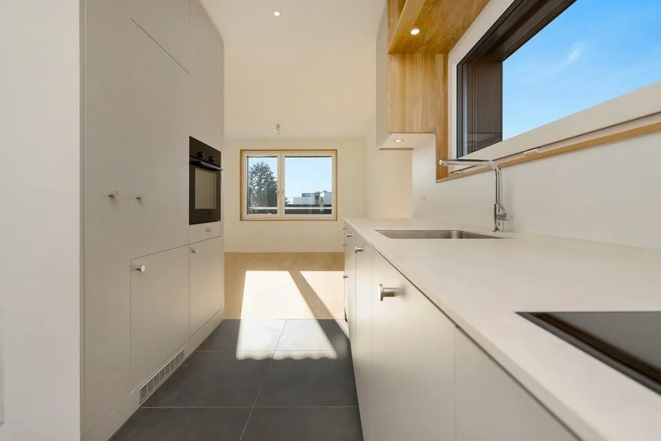 Exklusive 2.5-Zimmer-Attikawohnung mit Loggia und Terrasse
