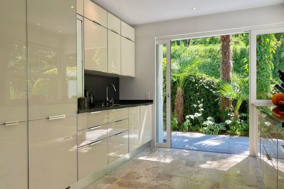 Villa exclusive avec vue panoramique sur la mer à 180° et absolue intimité – photo 20 sur 29