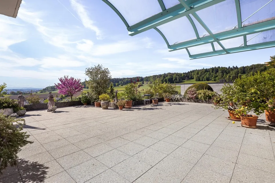 Terrassenhaus mit Panorama-Aussicht, Pool und Sonnenterrasse – Foto 12 von 13