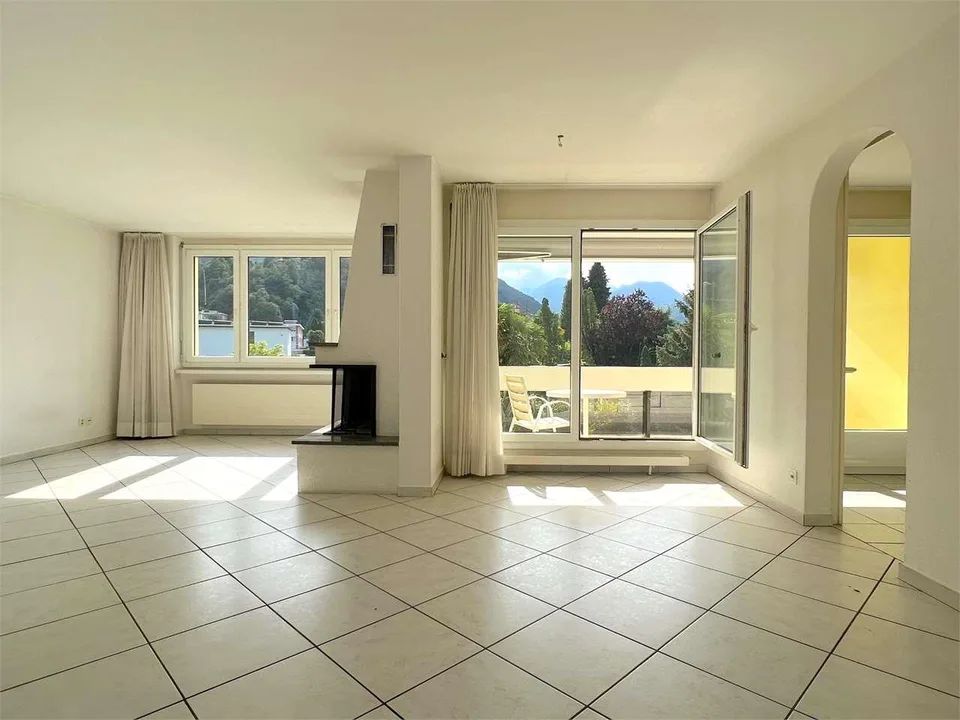 LOSONE - Dachwohnung 4.5 Zimmer nahe dem Fluss