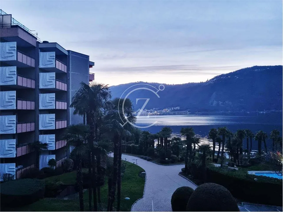 Ferienwohnung 2.5 Zimmer direkt am See in Bissone