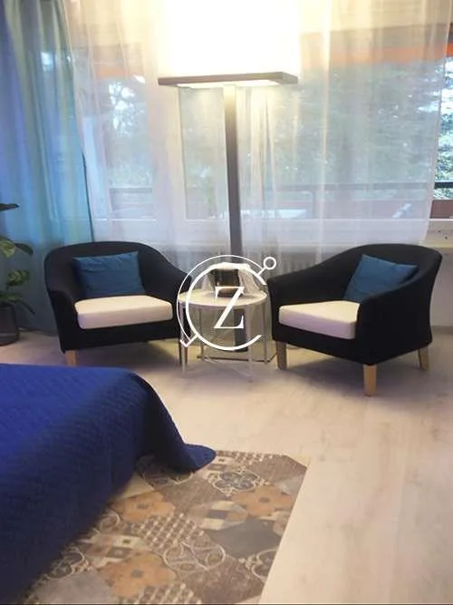 Ferienwohnung 2.5 Zimmer direkt am See in Bissone