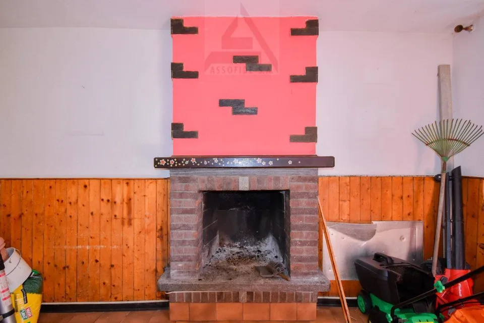 Typisches Tessinerhaus / Tipica casa ticinese