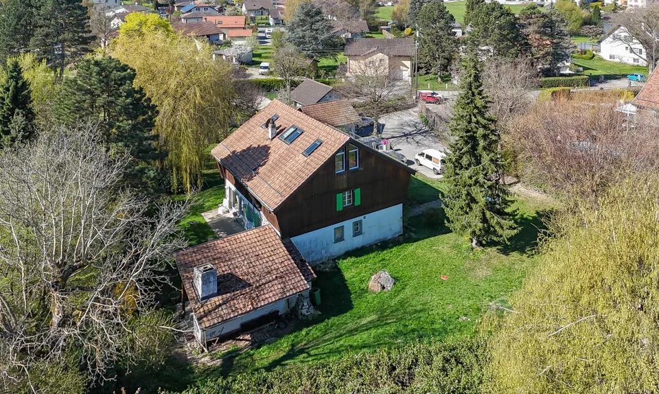 Maison de cachet avec grand jardin et beaux volumes