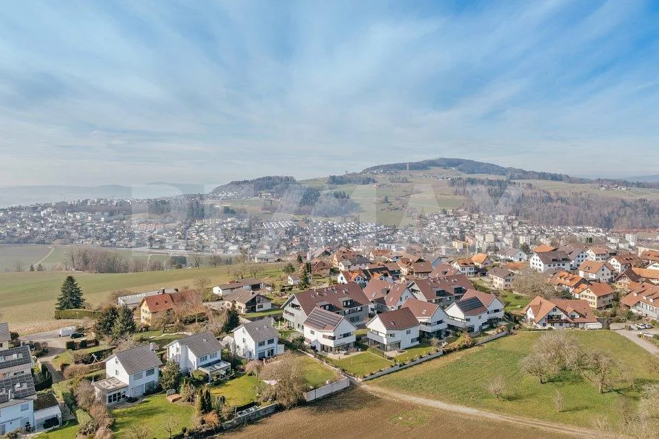 Exklusive 4.5-Zimmer-Maisonette mit Galerie, Bilderbuch-Aussicht un...