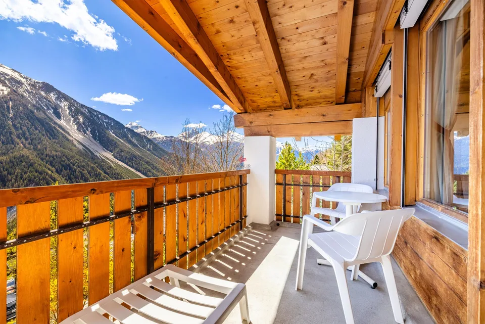 Sonnenverwöhnte Ferienwohnung mit Bergpanorama