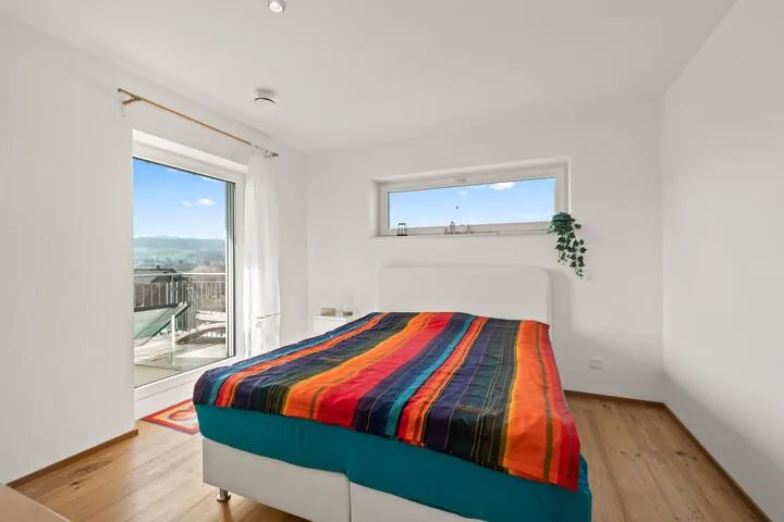 BEAUCOUP D'ESPACE & DE CONFORT - MAISON INDIVIDUELLE MODERNE DE 5.5 PIÈCES