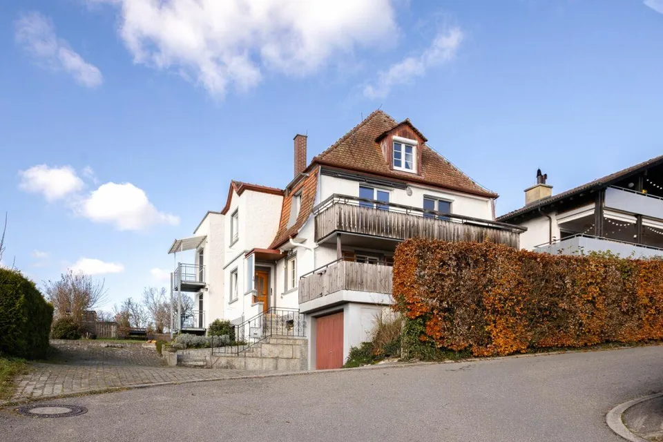 Beaucoup d'espace, vue sur le Rhin et qualité de vie dans la maison de résidence située de manière unique