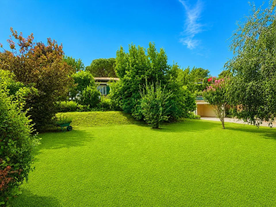 Accogliente casa unifamiliare su un unico piano con ampio giardino