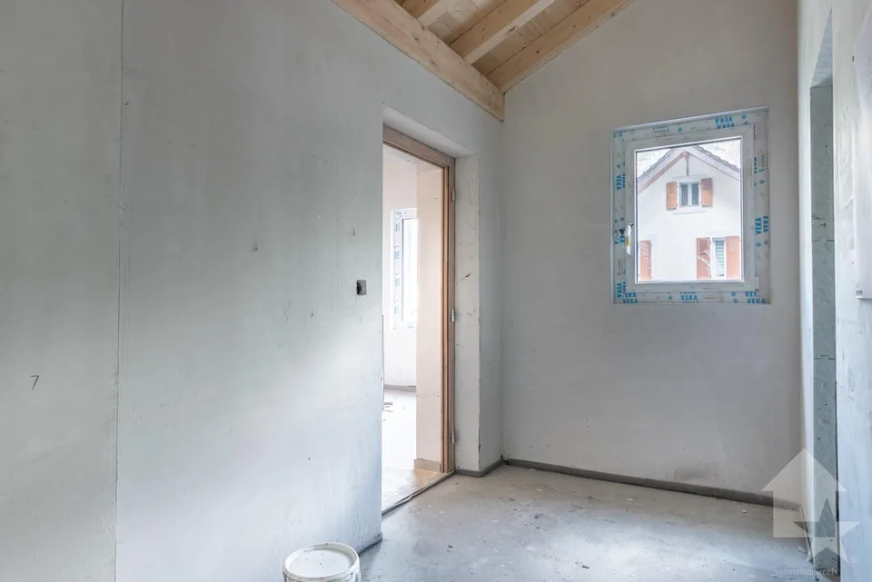 Epinassey, appartement 5.5 pièces en attique