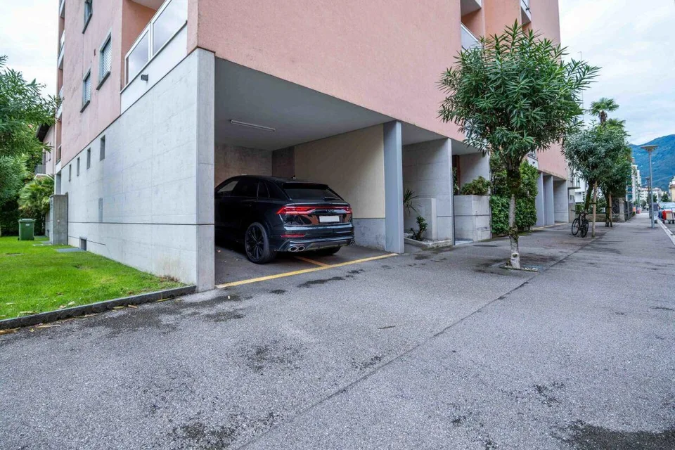 VENDESI IN CENTRO A LOCARNO - AMPIO E LUMINOSO APPARTAMENTO DI 4.5 LOCALI AL PRIMO PIANO – foto 19 di 21