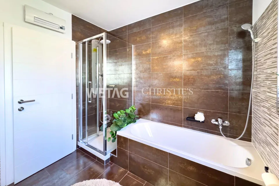Maison multifamiliale élégante avec piscine extérieure dans un emplacement stratégique à Ascona à vendre – photo 9 sur 13
