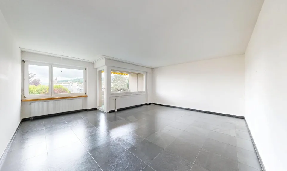 Helle 3.5 Zimmer-Wohnung mit Balkon und Garage in Schönenwerd