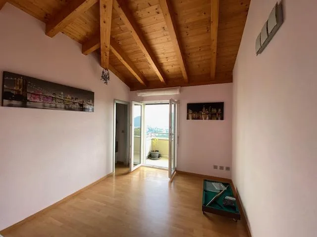 SPLENDIDA CASA UNIFAMILIARE CON VISTA PANORAMICA – foto 9 di 13