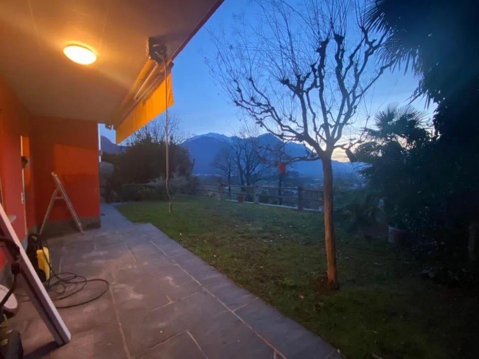 Casa bifamiliare con ampio spazio verde – foto 18 di 21