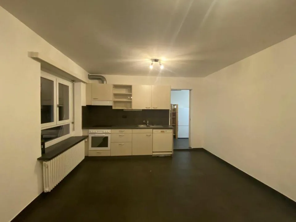 Casa bifamiliare con ampio spazio verde – foto 15 di 21