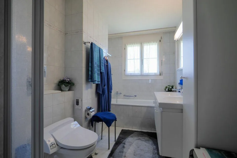 Grosszügige 3.5 (4.5) Zimmerwohnung mitten im Grünen – Foto 12 von 16